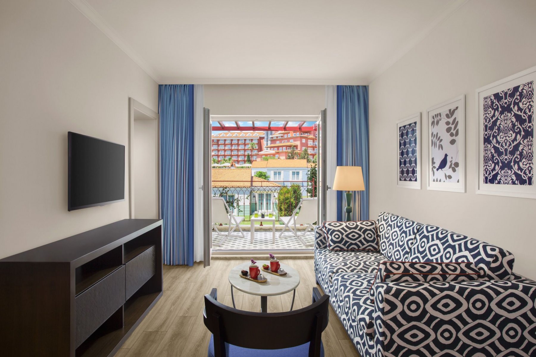 IC SANTAI Hotel Lake Villas