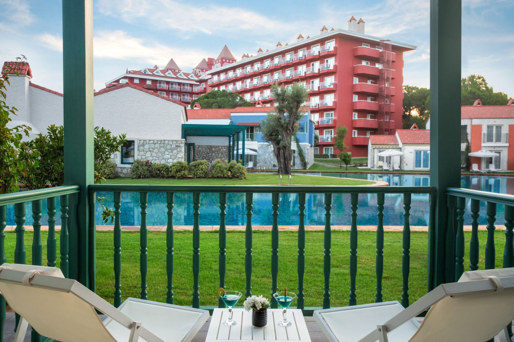 IC SANTAI Hotel Lake Villas
