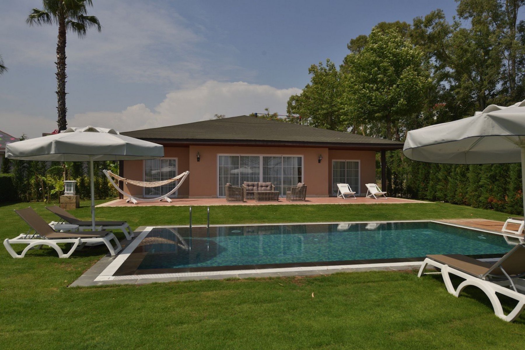 IC SANTAI Hotel Lake Villas