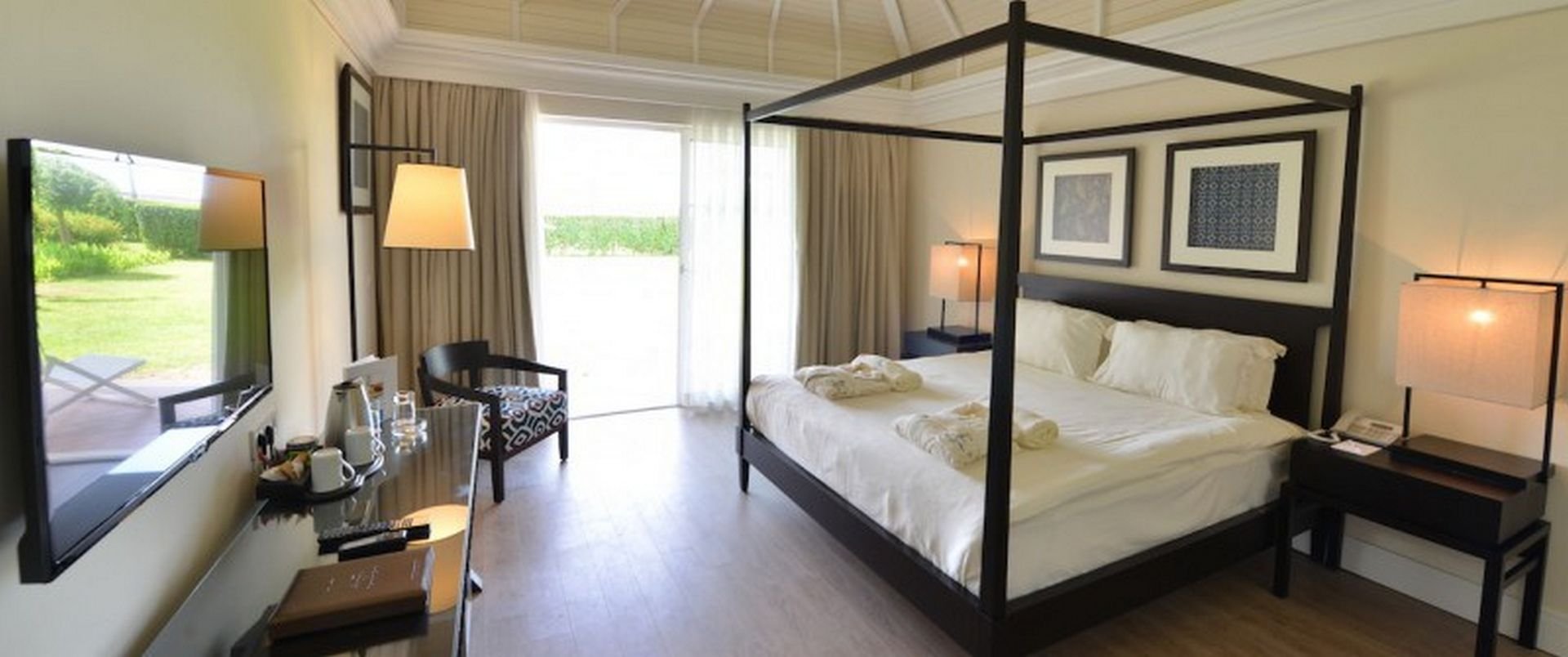 IC SANTAI Hotel Lake Villas